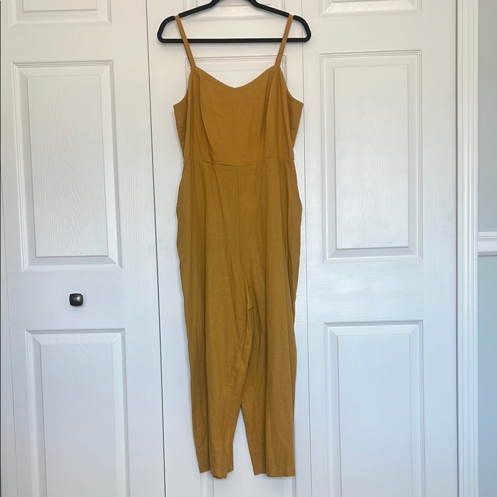 Old Navy Jumpsuit w/ Pockets